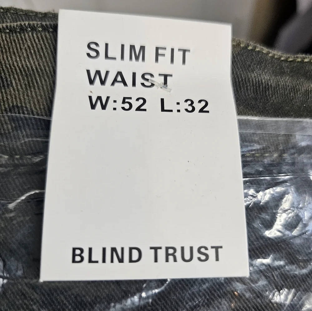 Blind Trust Men's Big & Tall, Distressed Camo Jeans,Size 54X32 ✨️NWT✨️ - Picture 5 of 12